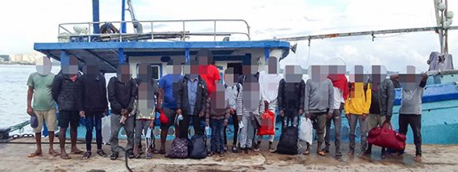 Navy detains 20 people for illegal migration attem